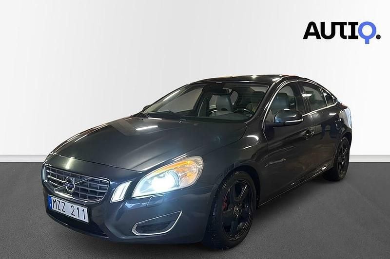 Begagnad Volvo S60 Momentum 116 HK (85 kW) 2012 Savile grey Sedan