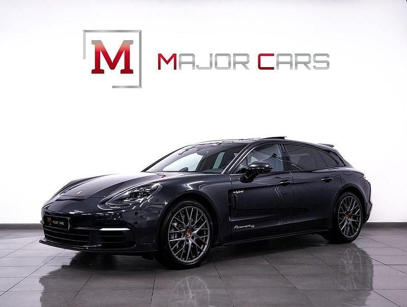 Mörkgrå (grå) Begagnad 2020 Porsche Panamera S E-Hybrid Sedan | 689 900 kr - Bild 1/4