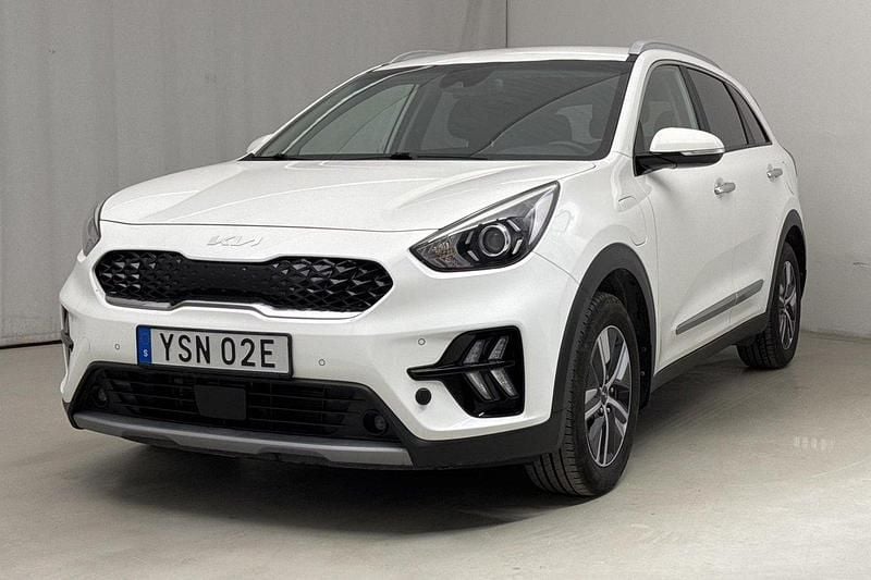 Vit Begagnad 2022 Kia Niro Advance SUV | 201 000 kr (Superpris) - Bild 1/4