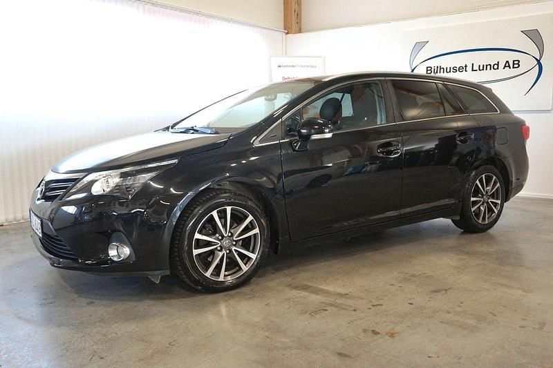Svart Begagnad 2011 Toyota Avensis Business Edition Kombi | 79 000 kr (Lite dyr) - Bild 1/4