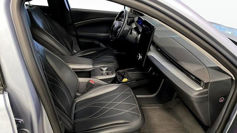 Begagnad Ford Mustang Mach-E Standard Range 221 kW (301 HK) 2022 Grå SUV