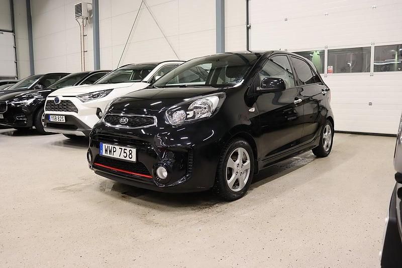 Svart Begagnad 2015 Kia Picanto Halvkombi | 99 800 kr (Lite dyr) - Bild 1/4