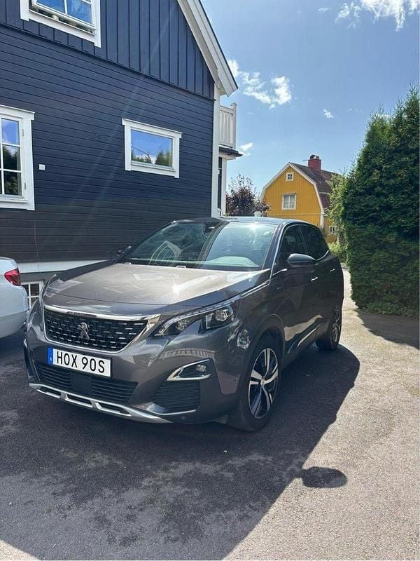 Grå Begagnad 2019 Peugeot 3008 GT-line SUV | 164 000 kr (Superpris) - Bild 1/4