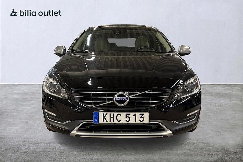 Begagnad Volvo V60 Summum 215 HK (158 kW) 2013 Svart Kombi