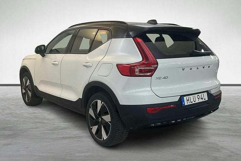 Vit Begagnad 2023 Volvo XC40 Ultimate SUV | 419 900 kr - Bild 1/1