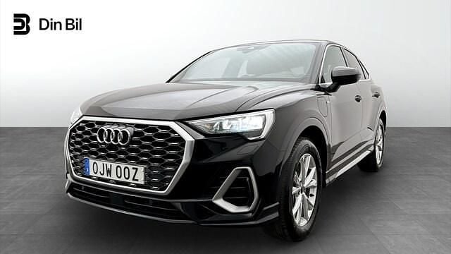 Begagnad Audi Q3 Sportback S-Line 245 HK (180 kW) 2023 Mytsvart metallic SUV