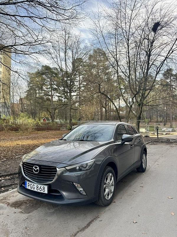Grå Begagnad 2017 Mazda CX-3 SUV | 138 000 kr (Marknadspris) - Bild 1/4