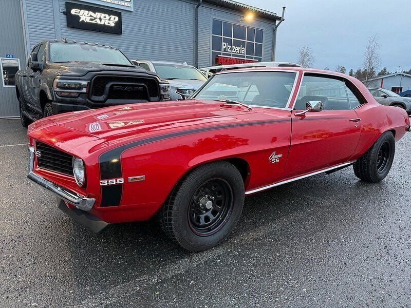 Röd Begagnad 1969 Chevrolet Camaro SS | 595 000 kr - Bild 1/4