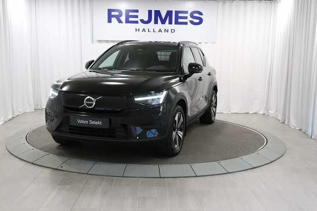 Begagnad Volvo XC40 Core 185 kW (252 HK) 2022 Svart SUV