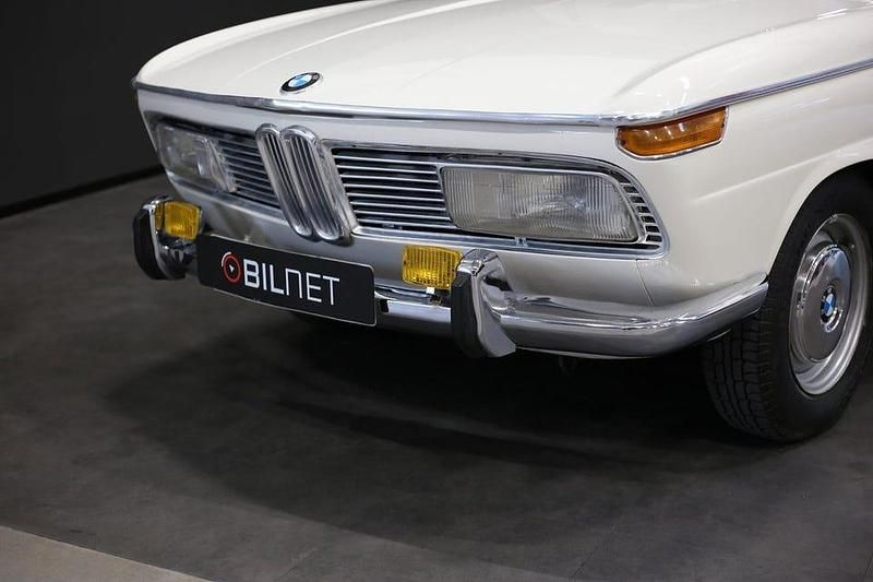 Begagnad BMW New Class 101 HK (74 kW) 1969 Vit Sedan