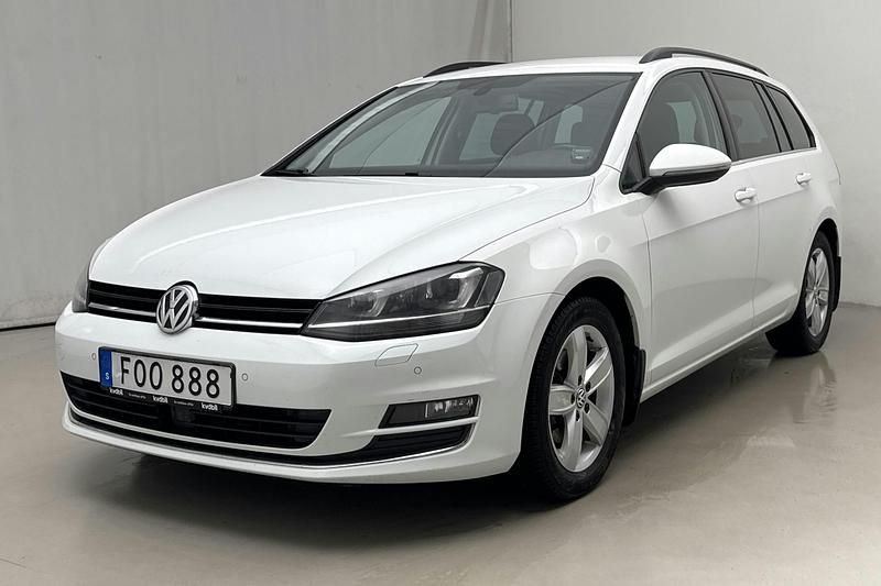 Vit Begagnad 2016 VW Golf VII | 110 000 kr (Marknadspris) - Bild 1/4