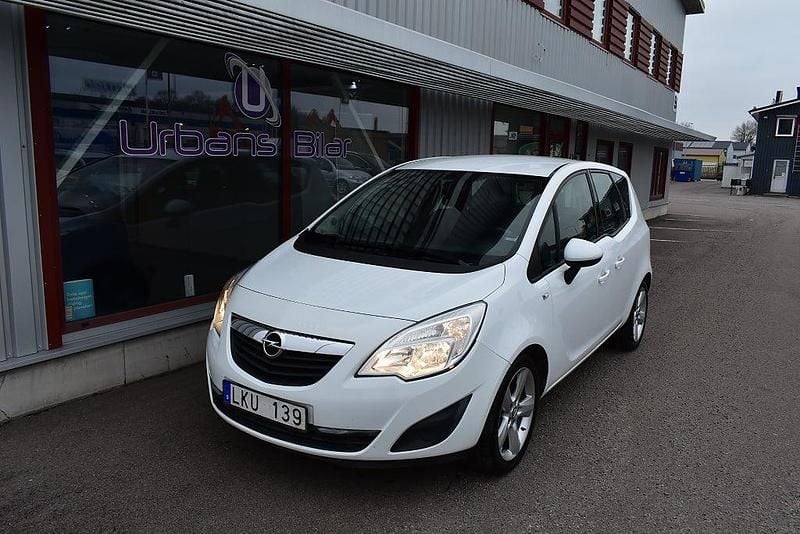 Vit Begagnad 2010 Opel Meriva Enjoy Minibuss | 39 900 kr (Marknadspris) - Bild 1/4