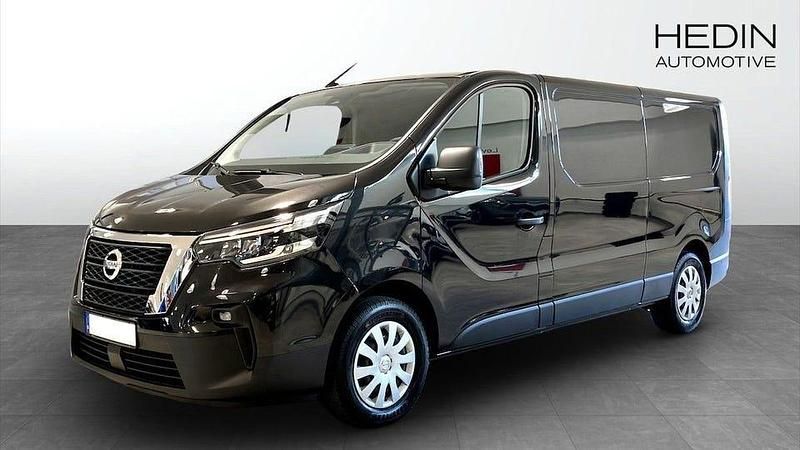 Svart Ny 2025 Nissan Primastar Minibuss | 403 206 kr - Bild 1/4