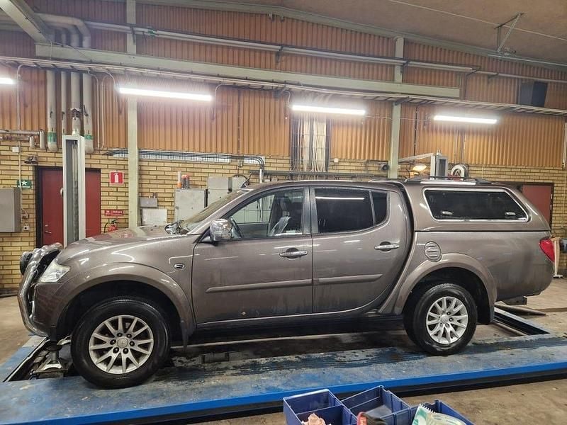 Begagnad Mitsubishi L200 178 HK (130 kW) 2013 Pickup