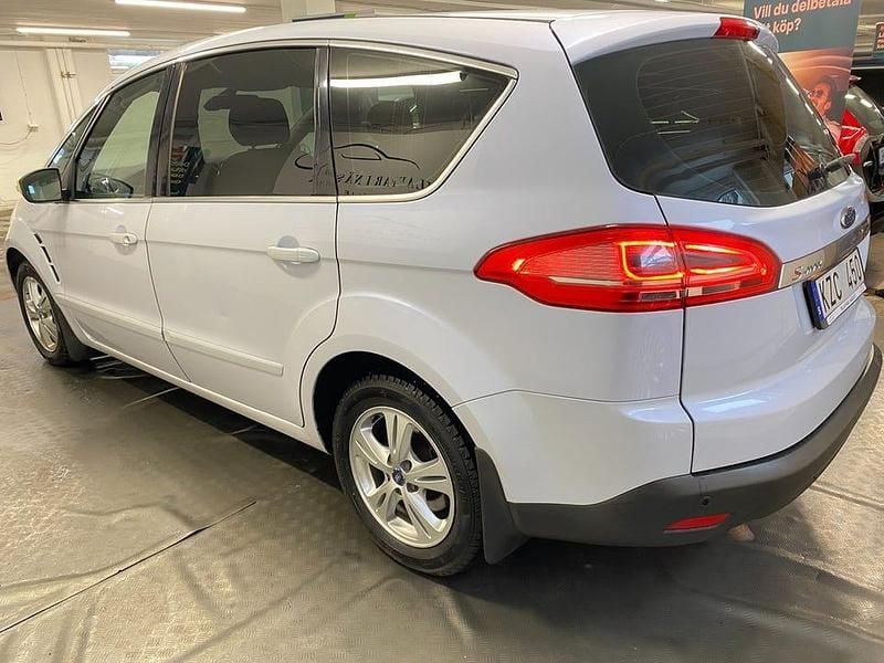 Begagnad Ford S-MAX Business Edition 163 HK (119 kW) 2010 Vit Minibuss