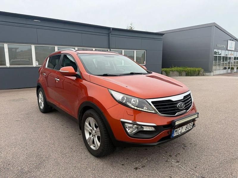 Begagnad Kia Sportage EX 116 HK (85 kW) 2011 Orange SUV