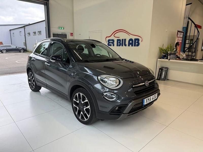 Grå Begagnad 2021 Fiat 500X SUV | 174 900 kr - Bild 1/4