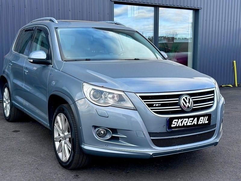 Begagnad VW Tiguan R-line 150 HK (110 kW) 2010 Mörkgrå (grå) SUV