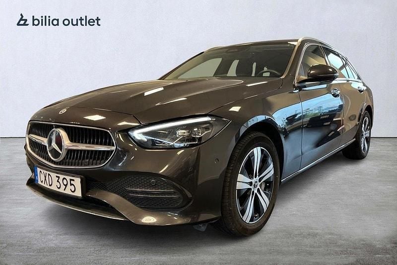 Grå Begagnad 2023 Mercedes C300e Avantgarde Kombi | 399 900 kr (Superpris) - Bild 1/3