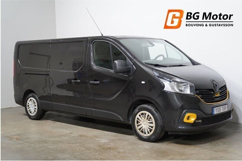 Svart Begagnad 2017 Renault Trafic Van | 134 900 kr (Marknadspris) - Bild 1/4
