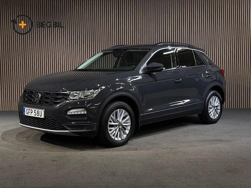 Grå Begagnad 2021 VW T-Roc SUV | 176 900 kr (Bra pris) - Bild 1/4