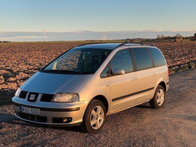 Silver Begagnad 2004 Seat Alhambra Minibuss | 29 900 kr - Bild 1/1