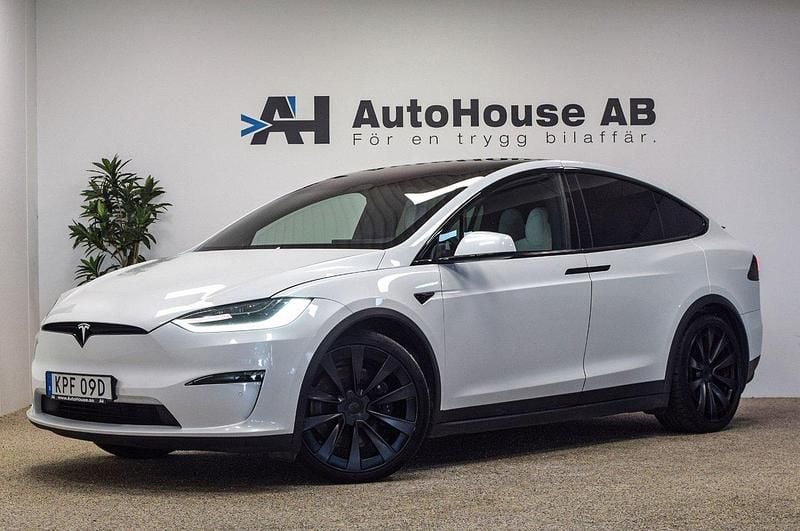 Vit Begagnad 2022 Tesla Model X Plaid SUV | 859 000 kr (Marknadspris) - Bild 1/4