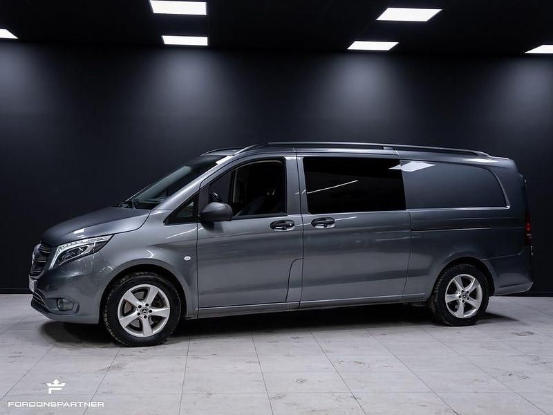 Begagnad Mercedes Vito 190 HK (139 kW) 2020 Grå metallic Van