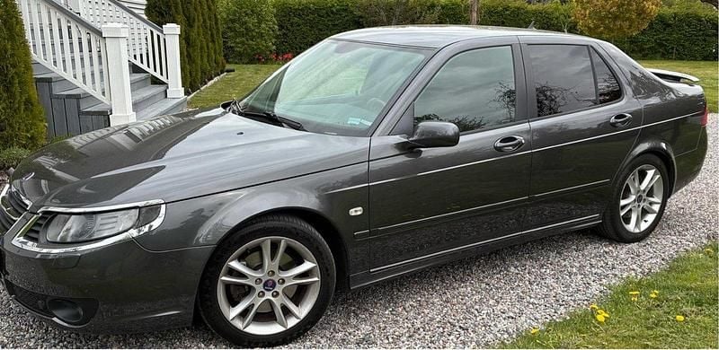 Grå Begagnad 2009 Saab 9-5 Aero Sedan | 185 000 kr - Bild 1/4