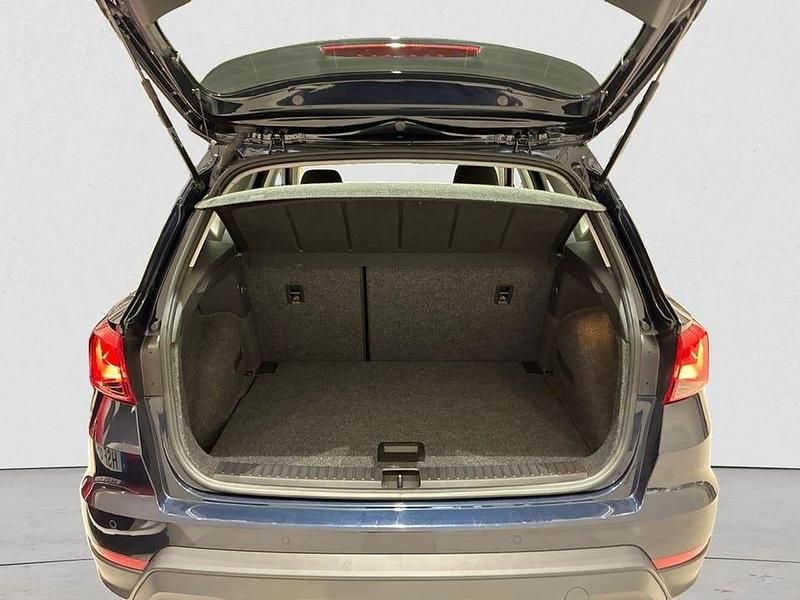 Begagnad Seat Arona Style 112 HK (82 kW) 2023 Blå SUV
