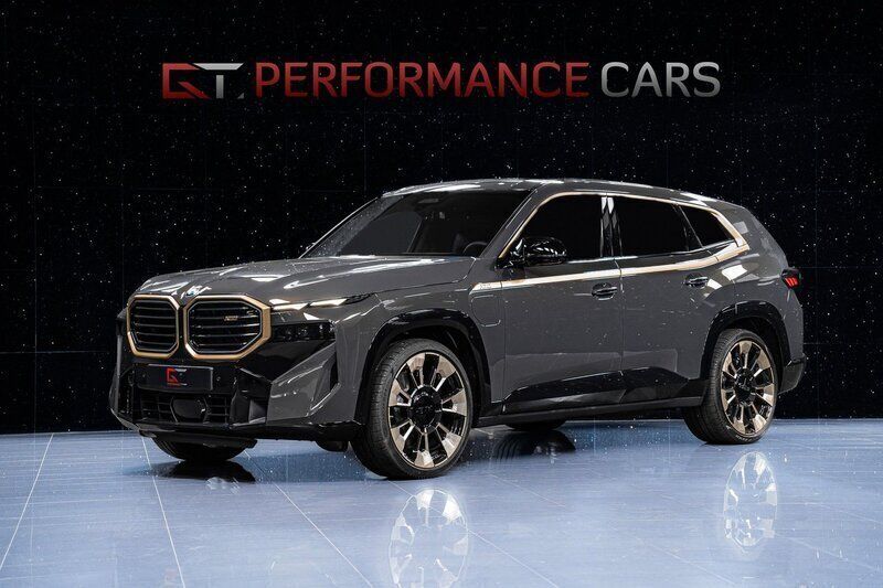 Begagnad 2023 BMW XM Comfort Edition SUV | 1 614 900 kr - Bild 1/4