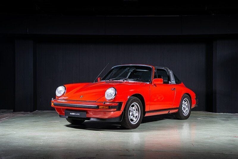 Röd Begagnad 1975 Porsche 911 | 575 000 kr - Bild 1/4