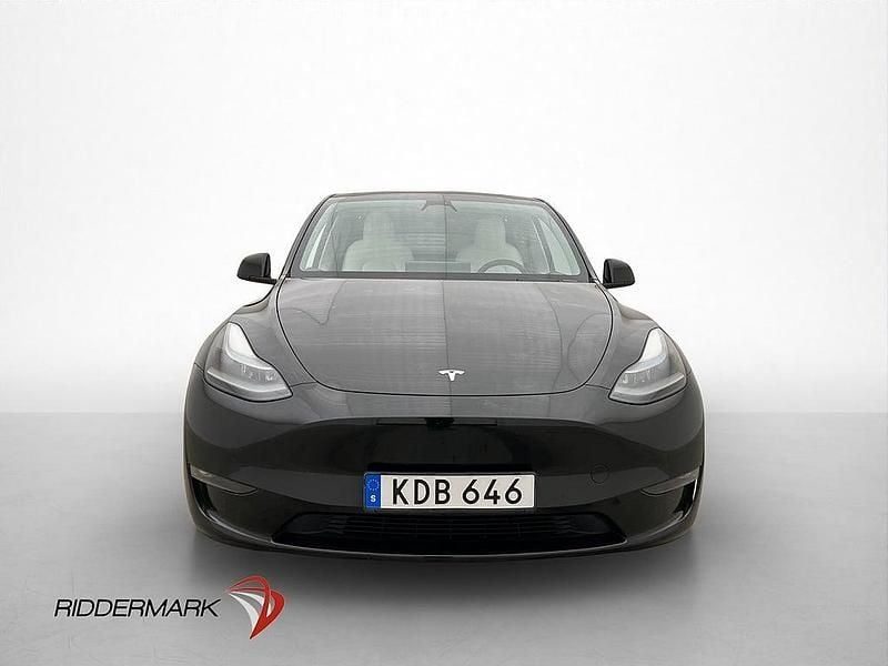Begagnad Tesla Model Y Long Range AWD 378 kW (514 HK) 2024 Svart SUV