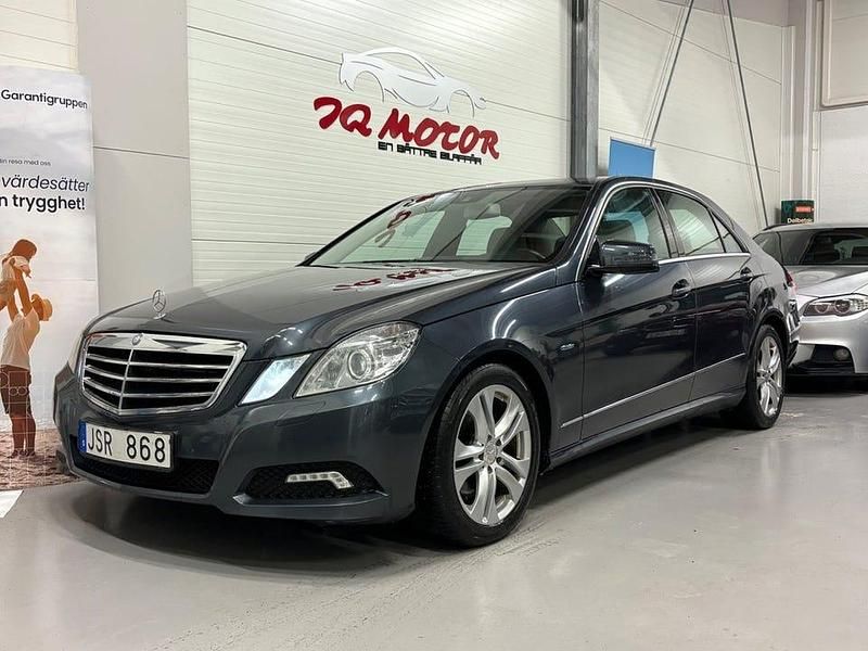 Grå Begagnad 2010 Mercedes E350 Avantgarde Sedan | 89 900 kr (Marknadspris) - Bild 1/4