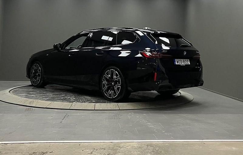 Begagnad BMW 530 Comfort Edition 299 HK (219 kW) 2025 Carbon black metallic