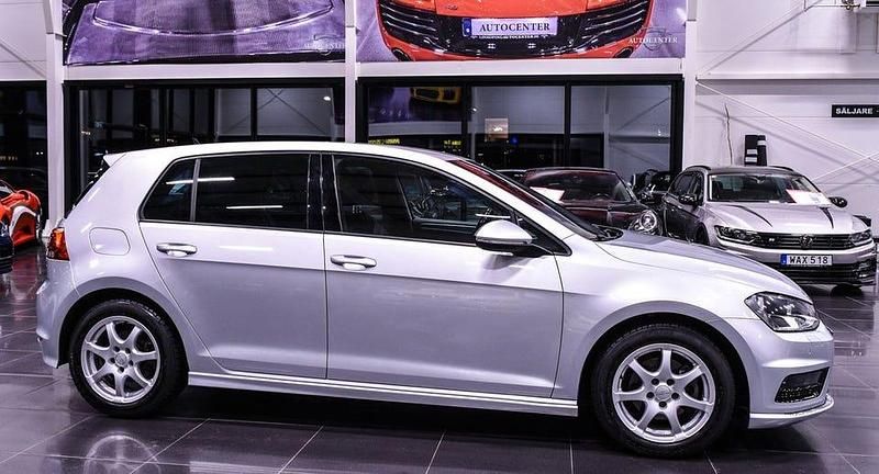Begagnad VW Golf VII GT 150 HK (110 kW) 2016 Silver Halvkombi