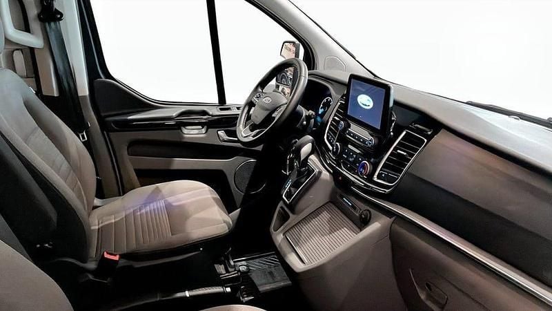 Begagnad Ford Tourneo Custom 170 HK (125 kW) 2023 Vit Van