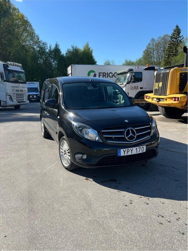 Svart Begagnad 2019 Mercedes Citan 111 | 95 000 kr - Bild 1/4