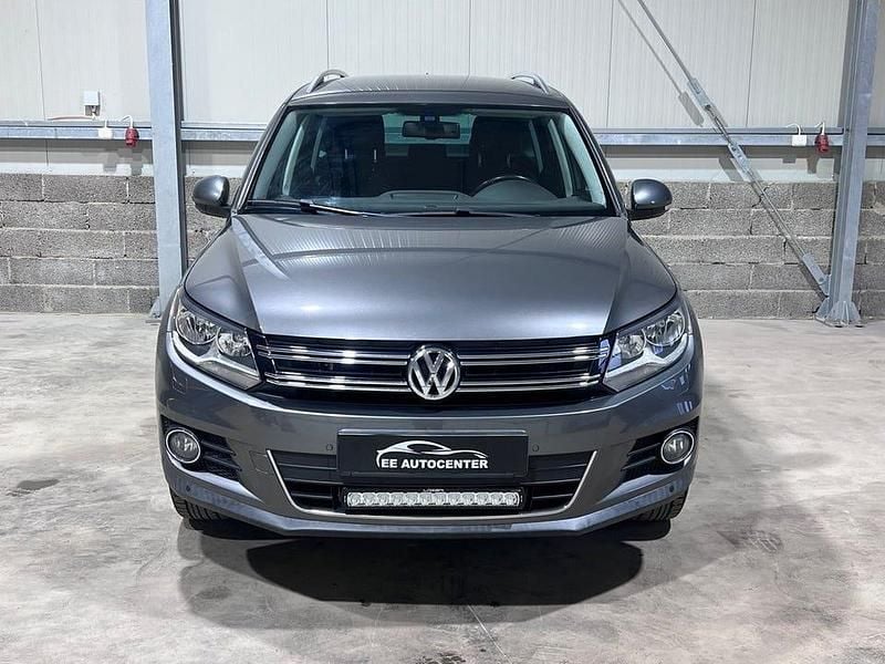 Begagnad VW Tiguan Sportline 177 HK (130 kW) 2014 Mörkgrå SUV