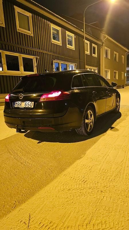 Begagnad Opel Insignia 160 HK (117 kW) 2012 Kombi