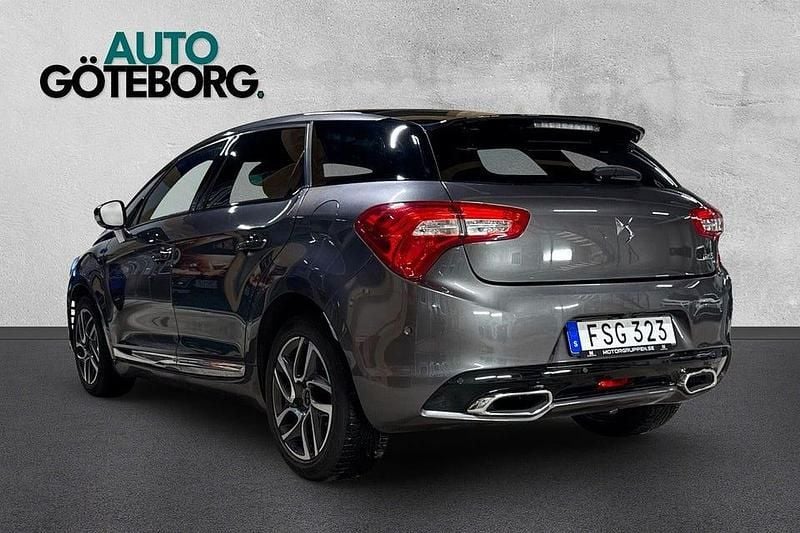 Begagnad DS Automobiles DS5 181 HK (133 kW) 2016 Grå Halvkombi