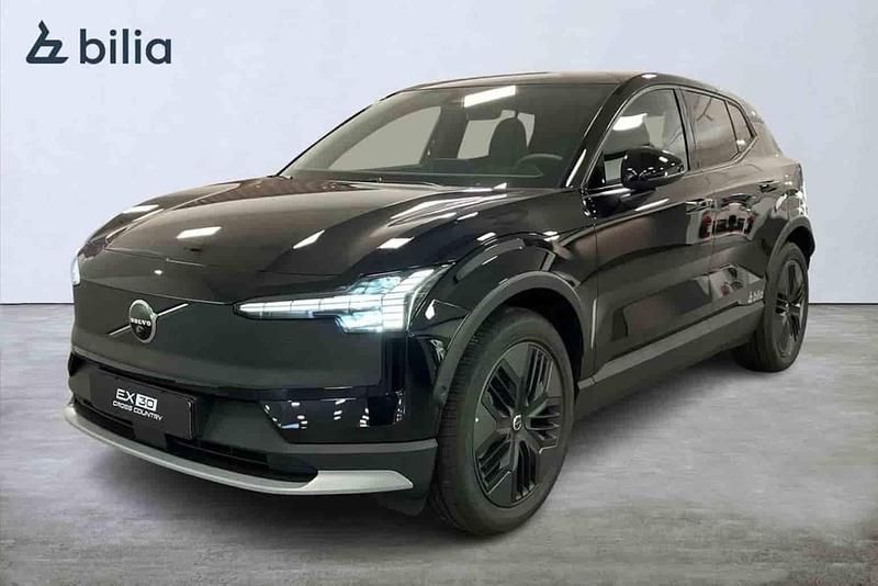 Svart Ny 2025 Volvo EX30 CC Performance SUV | 559 900 kr - Bild 1/1