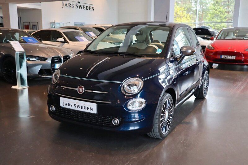 Blå Begagnad 2017 Fiat 500 Lounge Halvkombi | 229 900 kr - Bild 1/4