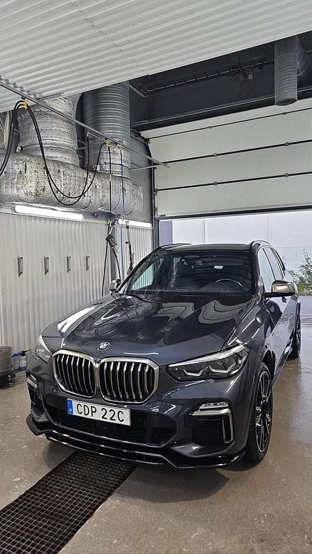 Artic grey metallic Begagnad 2021 BMW X5 SUV | 669 000 kr (Bra pris) - Bild 1/4