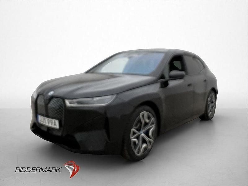 Begagnad BMW iX Sport Line 384 kW (523 HK) 2022 Svart SUV