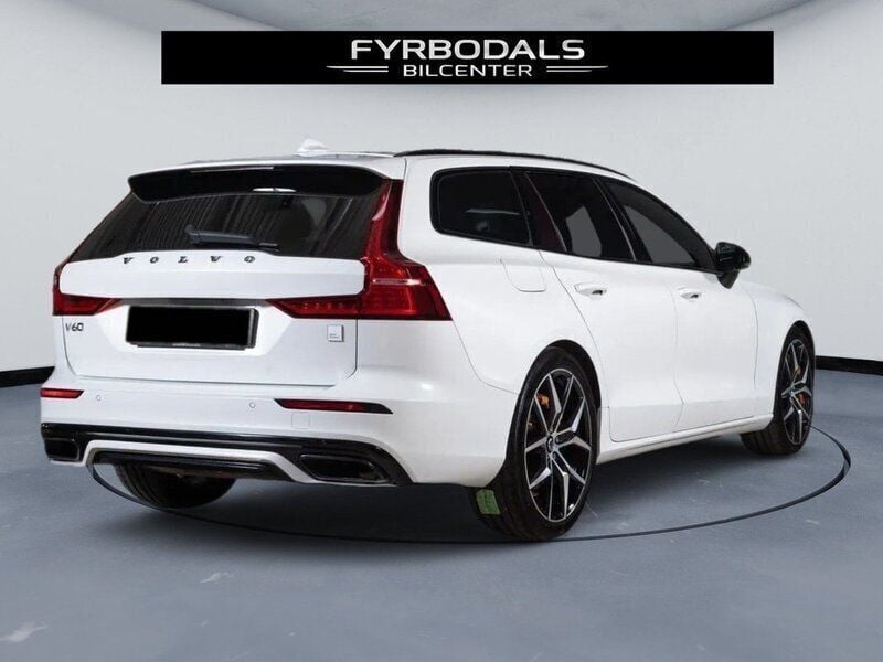 Begagnad Volvo V60 406 HK (298 kW) 2021 Vit Kombi
