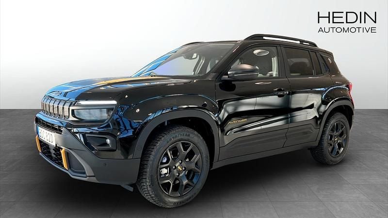 Svart Ny 2025 Jeep Avenger North SUV | 488 800 kr - Bild 1/4