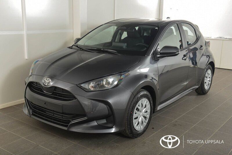 Ny 2025 Toyota Yaris Hybrid Halvkombi | 254 900 kr - Bild 1/4