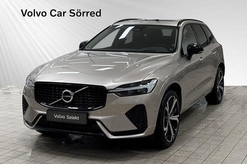 Grå Begagnad 2024 Volvo XC60 Ultimate SUV | 539 900 kr (Dyr) - Bild 1/3