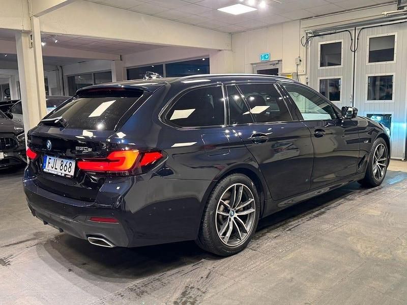 Begagnad BMW 530 M Sport 292 HK (214 kW) 2022 Svart Kombi